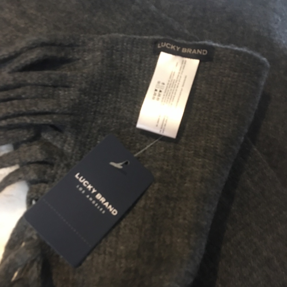 Lucky Brand Solid brushed scarf